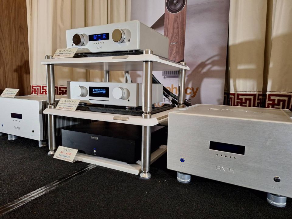 Suppressing Vibration Stand 1(SVS1)音響架